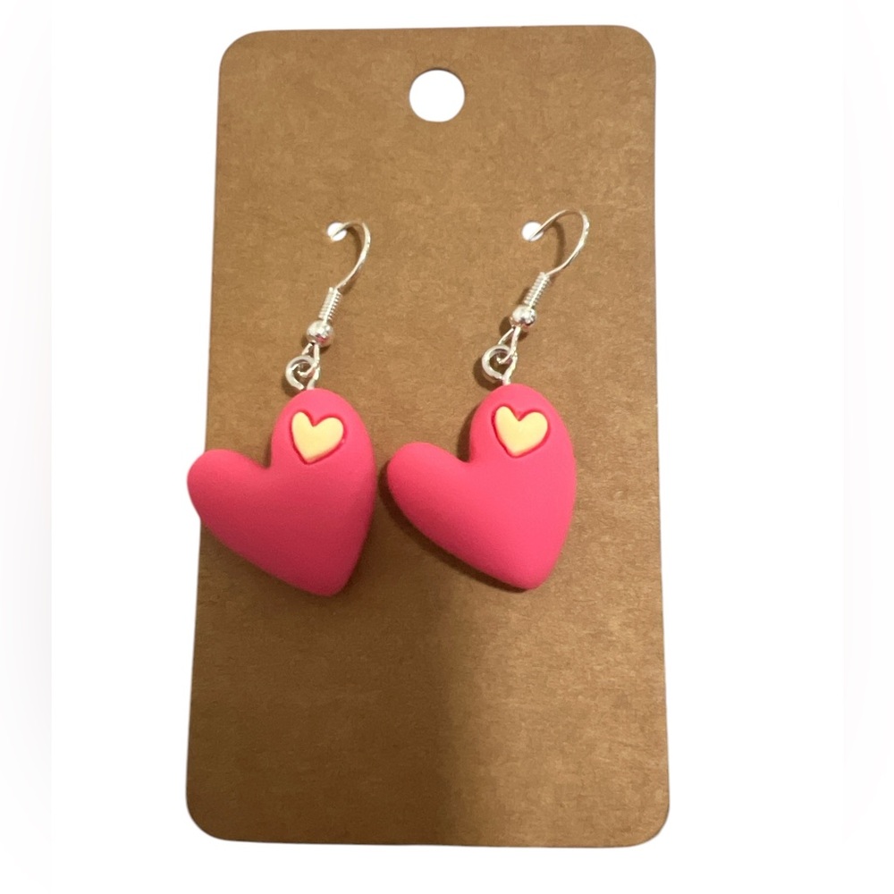 NEW! Heart shaped earrings